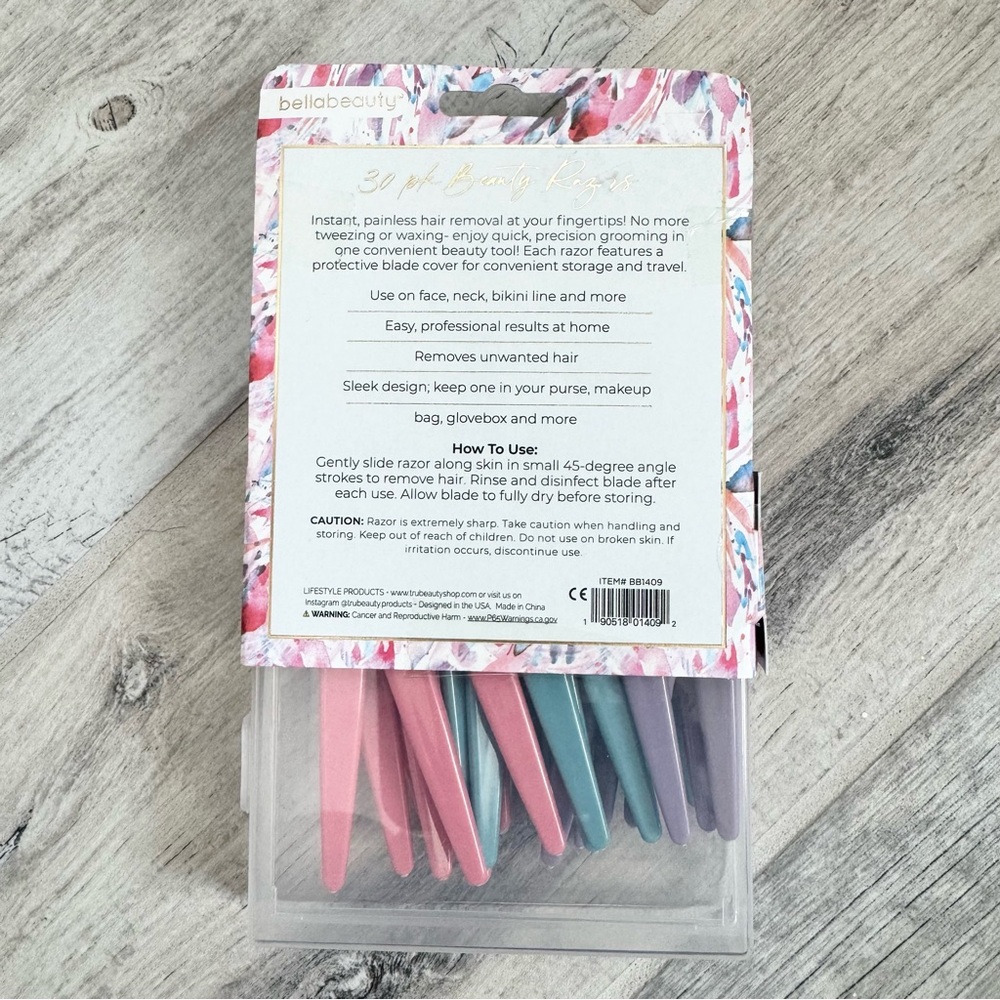 Bella Beauty 30 Pack Beauty Razors - Picture 2 of 2